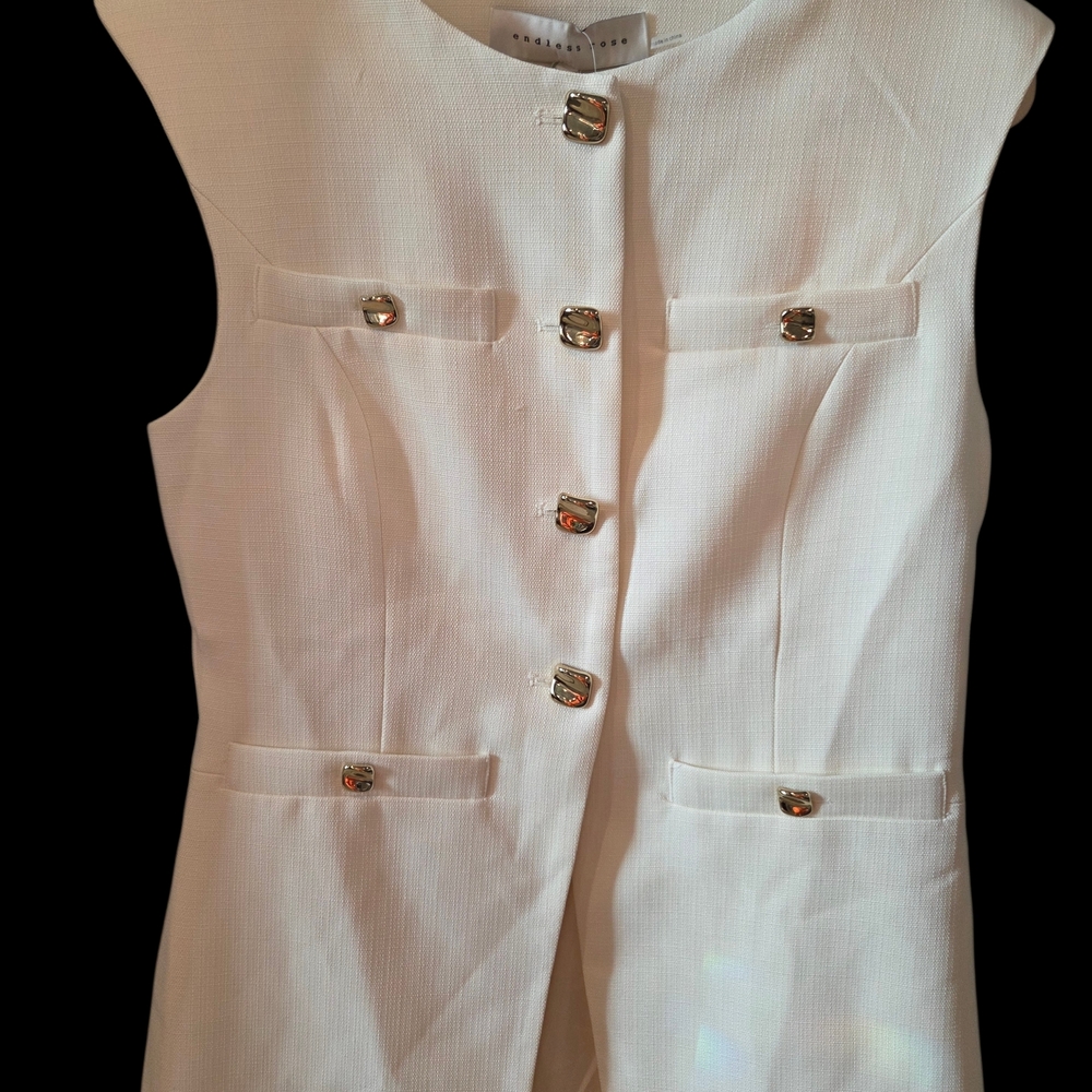 NWT Endless Rose Cream Vest with Gold Accents And Matching Shorts Set. Large. - Picture 6 of 13